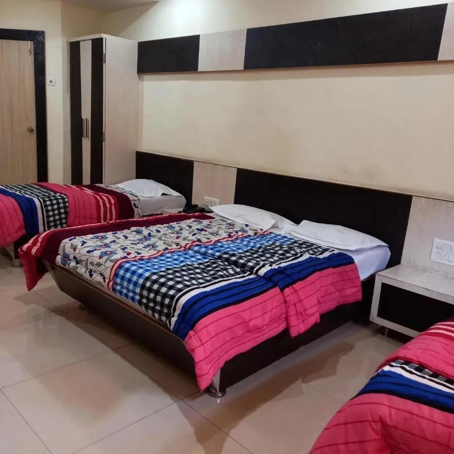 Sharan Hotel Ширди Экстерьер фото