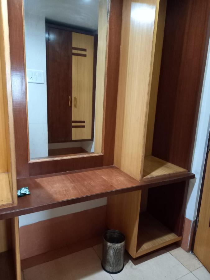 Sharan Hotel Ширди Экстерьер фото