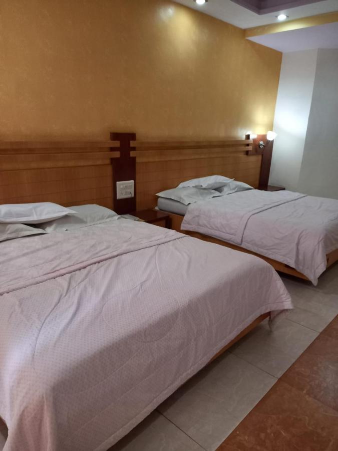 Sharan Hotel Ширди Экстерьер фото